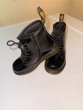 Dr. Martens Toddler 1460 PATENT LEATHER LACE UP BOOTS